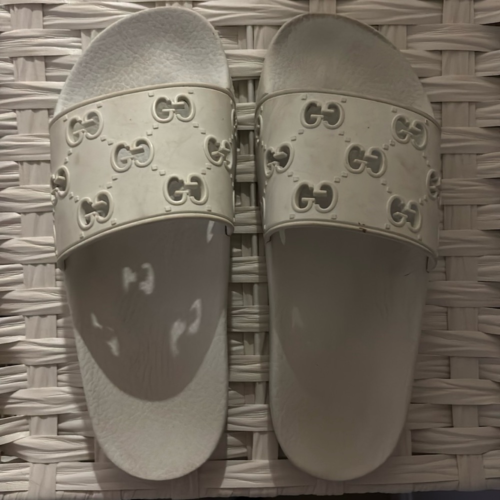 Authentic Women's White Gucci Slide Slides